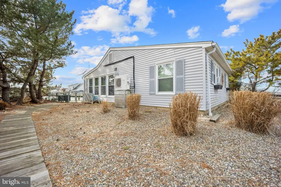 1407 Riverview Dr, Forked River, NJ 08731 - Image #3