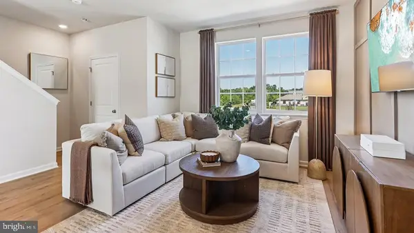 31 Forest Park Dr, WARETOWN, NJ 08758