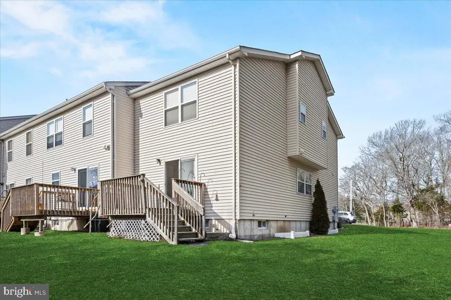 71 Vincent Ct, Little Egg Harbor Township, NJ 08087 - Image #2