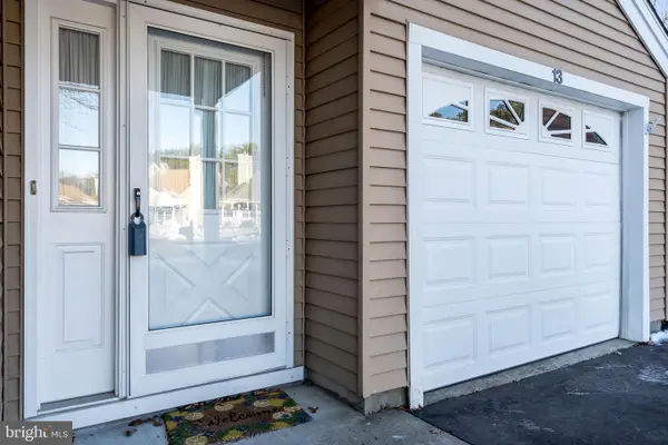 13 Dove Tree Ct, BARNEGAT, NJ 08005