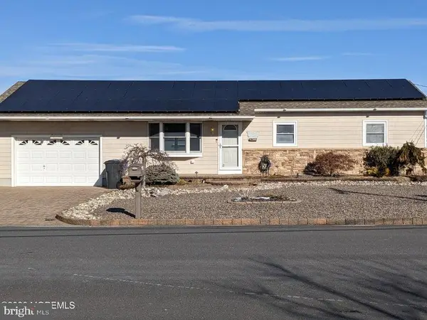 10 St Thomas Ave, TOMS RIVER, NJ 08753