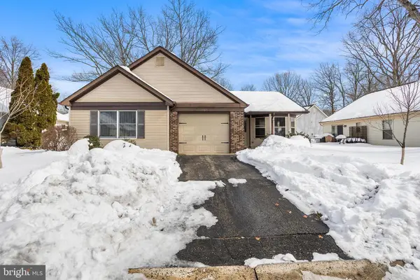 1 Morning Glory La, WHITING, NJ 08759