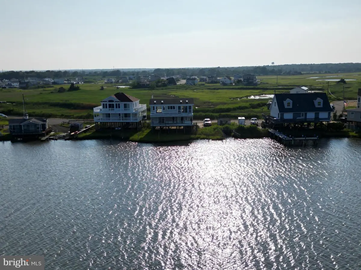 1425 E Mallard Dr, Manahawkin, NJ 08050 - #1