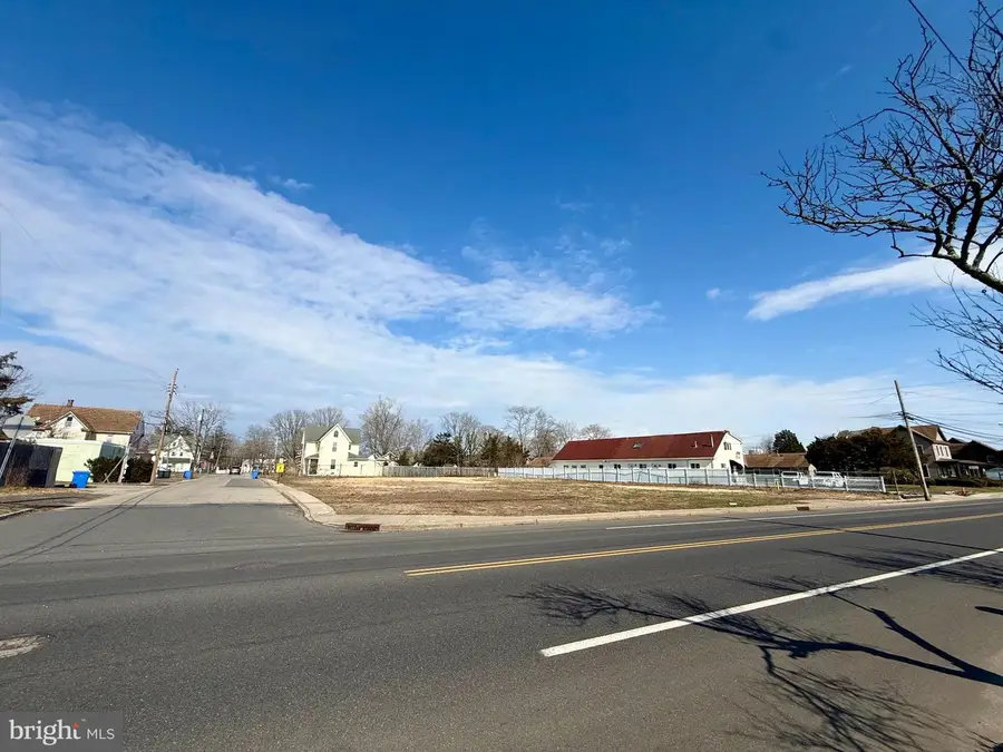 82 E Bay Ave, Manahawkin, NJ 08050 - #3