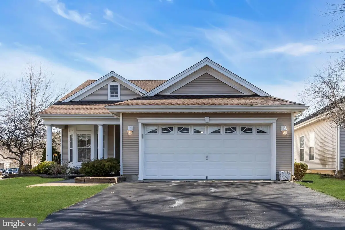 12 Bellflower Dr, Lakewood, NJ 08701 - #1