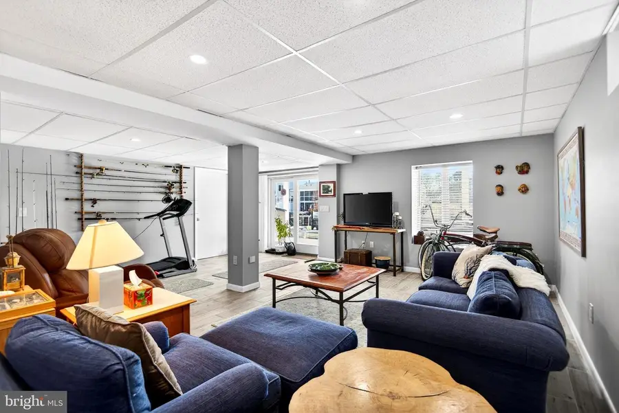 20 Edgewater Dr, Tuckerton, NJ 08087 - #3