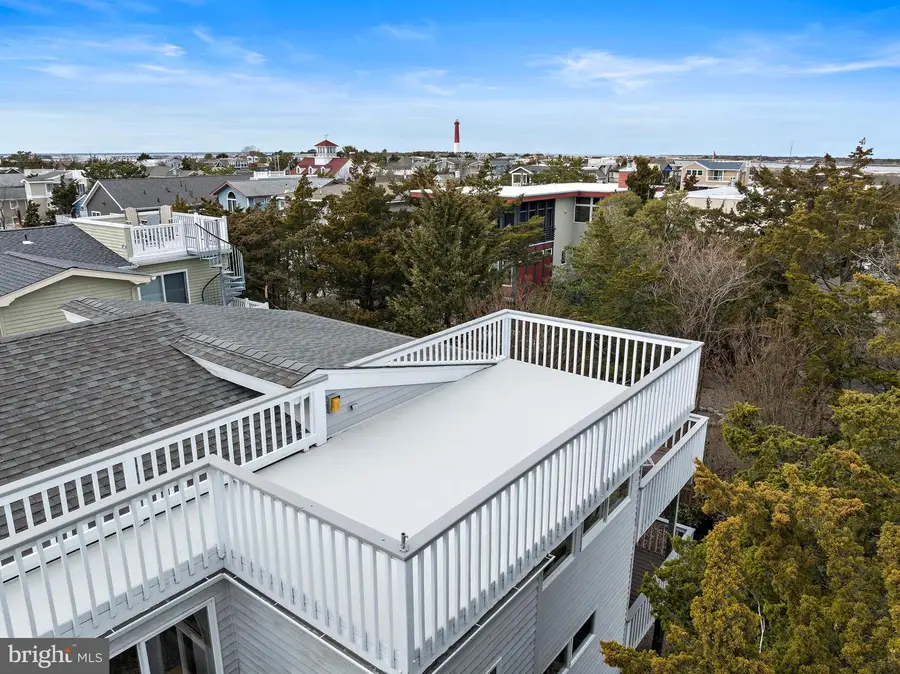 20 E 8th St, Barnegat Light, NJ 08006 - #3
