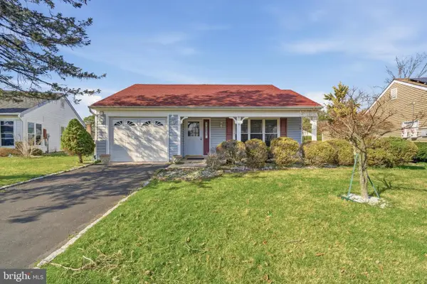 8 Marlow Ave, MANCHESTER TOWNSHIP, NJ 08759