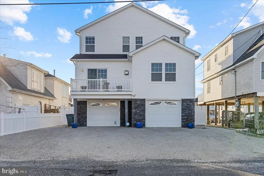 51 S Spinnaker Dr, Mystic Island, NJ 08087 - #3