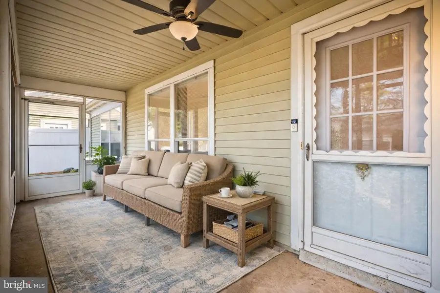 823-b Liverpool Cir, Manchester, NJ 08759 - #2