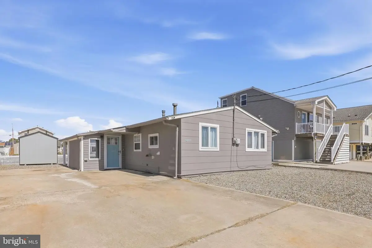 18 Lake Huron Dr, Tuckerton, NJ 08087 - #1