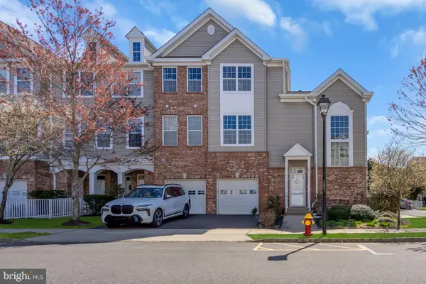 126 Melanie Way, MANAHAWKIN, NJ 08050