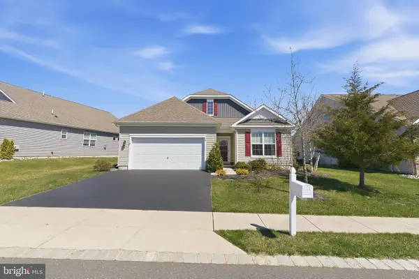 16 Raccoon Lane, BARNEGAT, NJ 08005