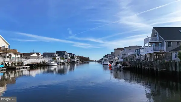 107-e Sail Drive, LITTLE EGG HARBOR TWP, NJ 08087