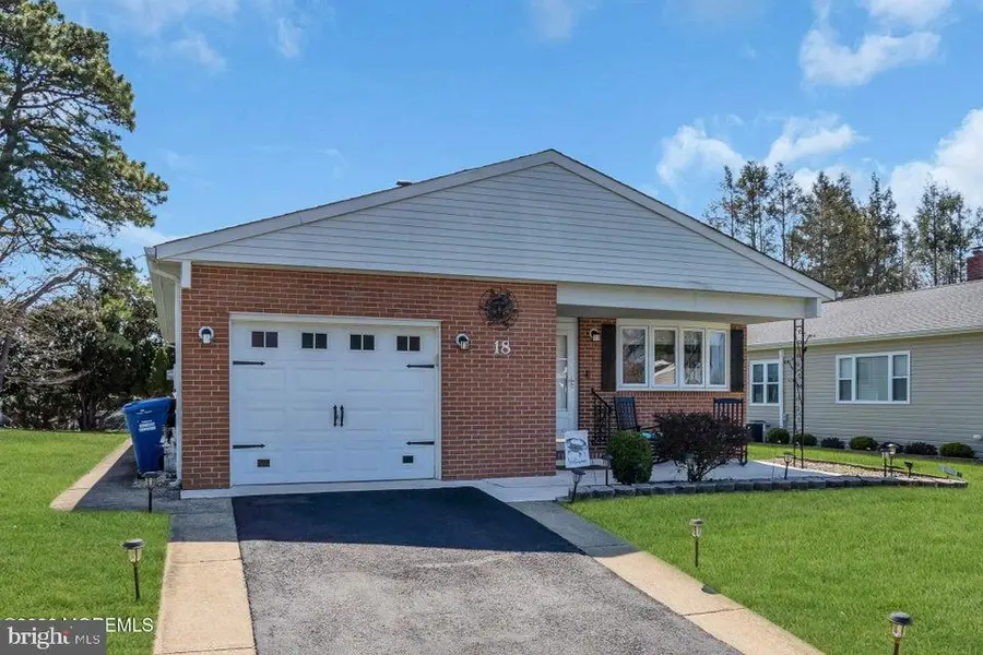 18 Encinitas Dr, Toms River, NJ 08757 - #2