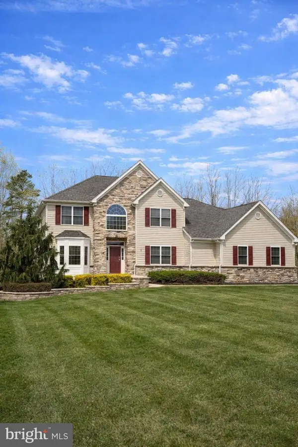 77 Hemlock Dr, NEW EGYPT, NJ 08533