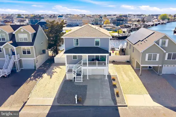 96 Lake Superior Dr, TUCKERTON, NJ 08087