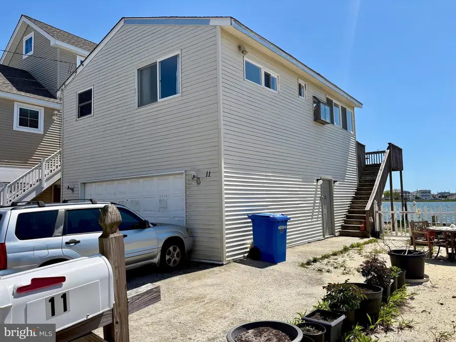 11 Fourth St, Manahawkin, NJ 08050 - #3