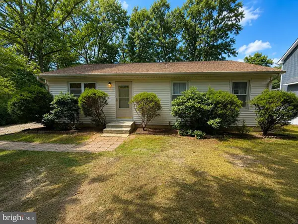 3 Cape Court, MANAHAWKIN, NJ 08050
