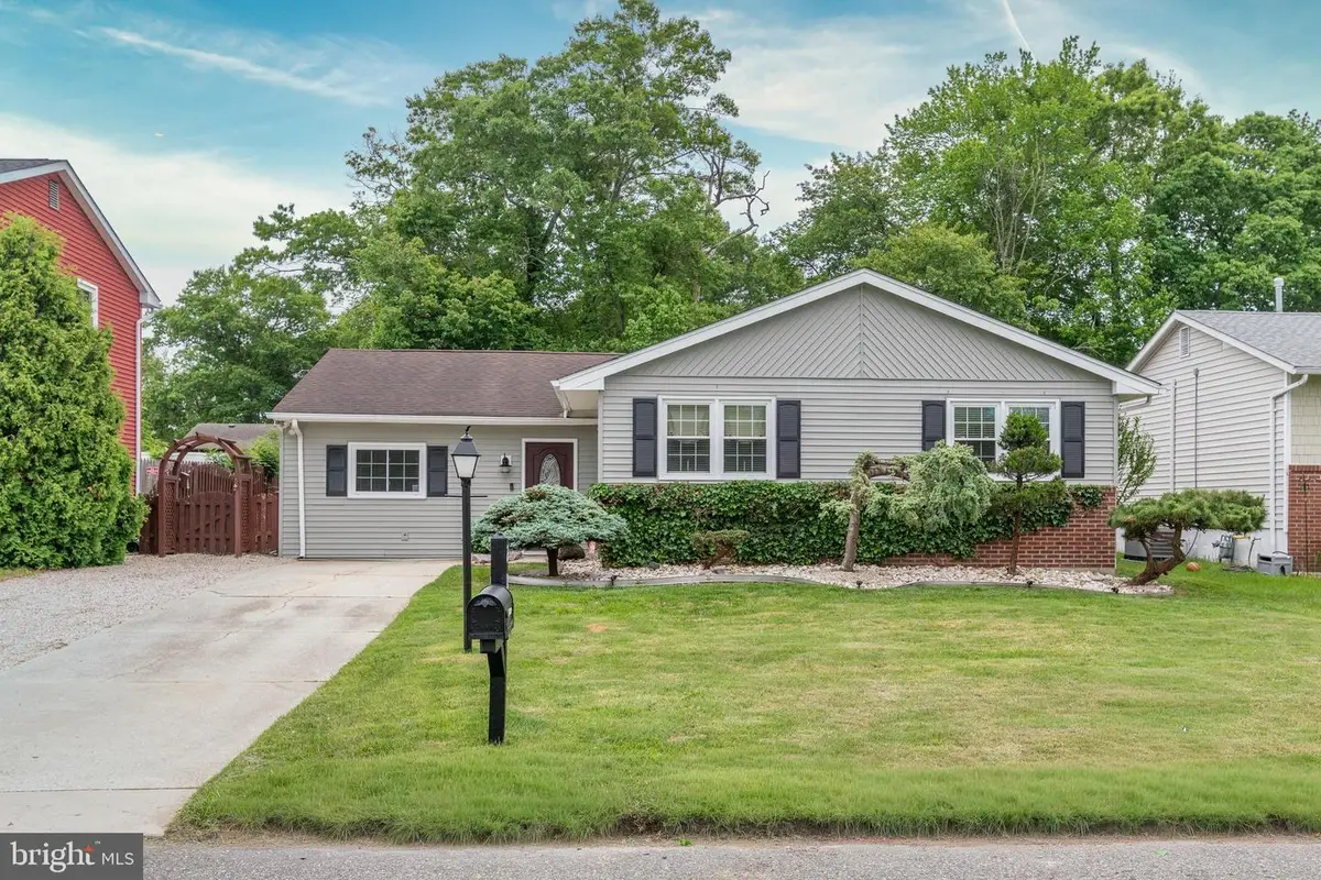 207 Twin Lakes Blvd Blvd, Tuckerton, NJ 08087 - #1
