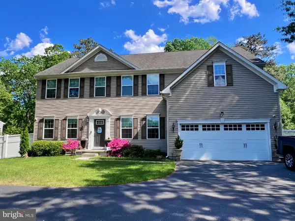 37 Manchester Ave, FORKED RIVER, NJ 08731
