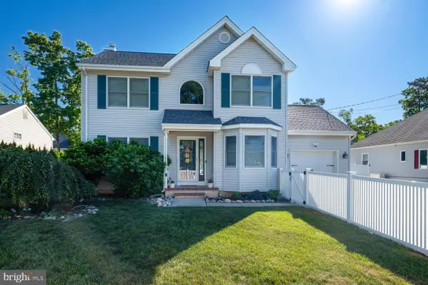 223 Serpent Lane, MANAHAWKIN, NJ 08050