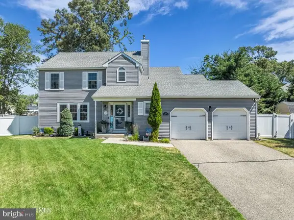 1254 Hereford Close, TOMS RIVER, NJ 08753