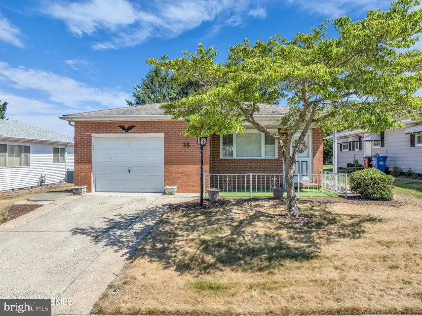35 Puerto Vallarta St, Toms River, NJ 08757 - #1