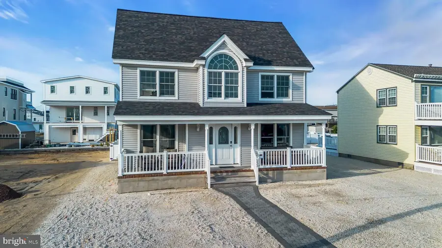 233 N 7th St, Surf City, NJ 08008 - #3