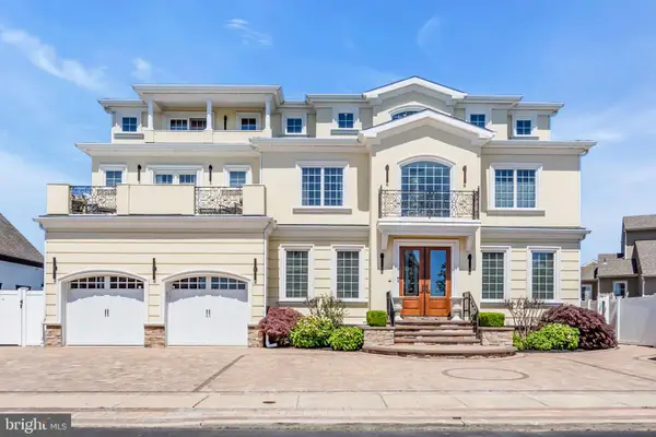 32 Freeman Ct, TOMS RIVER, NJ 08753