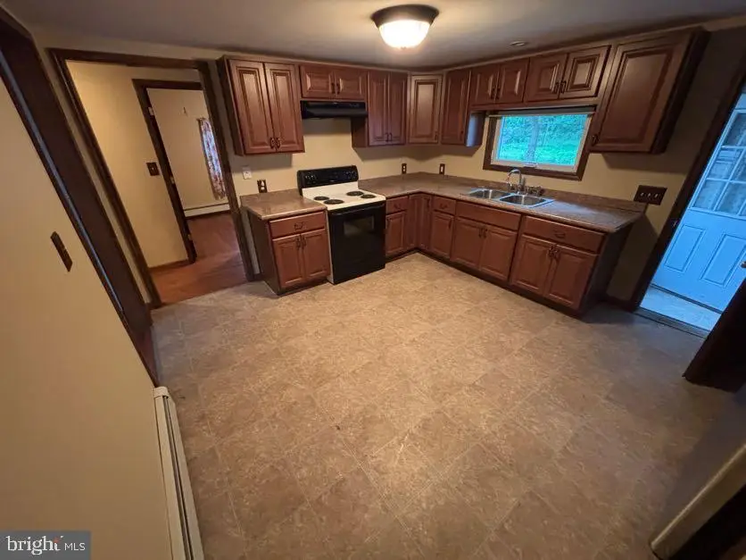 15 Cedar St, New Egypt, NJ 08533 - #2