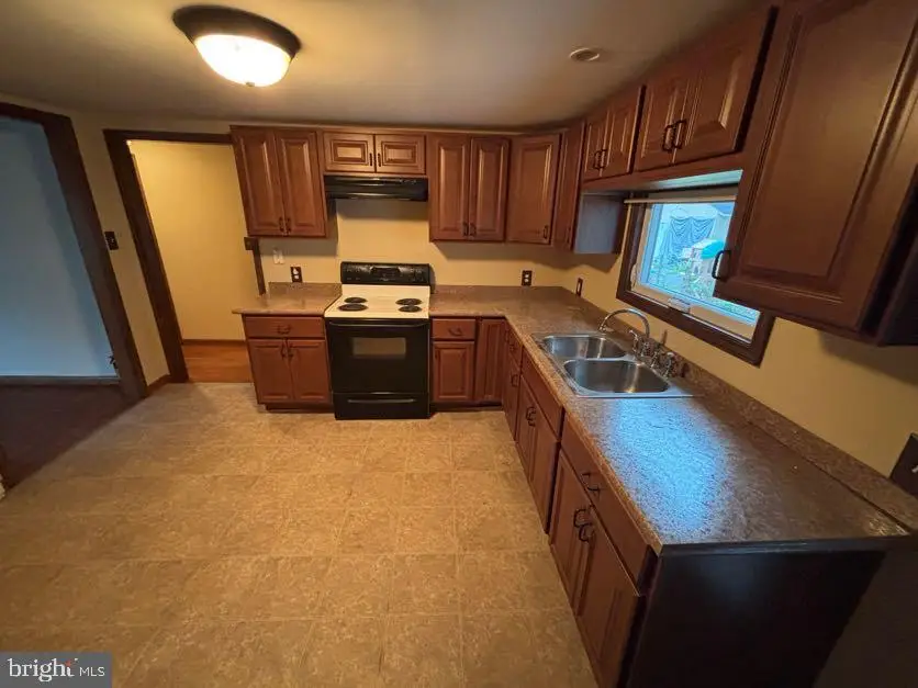 15 Cedar St, New Egypt, NJ 08533 - #3