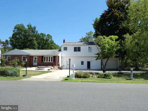 93 Outboard Ave, MANAHAWKIN, NJ 08050
