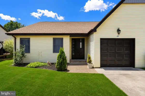 10 Cedar Ave, MANAHAWKIN, NJ 08050