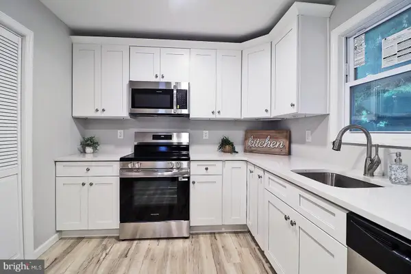 11 Pomona Dr, BARNEGAT, NJ 08005