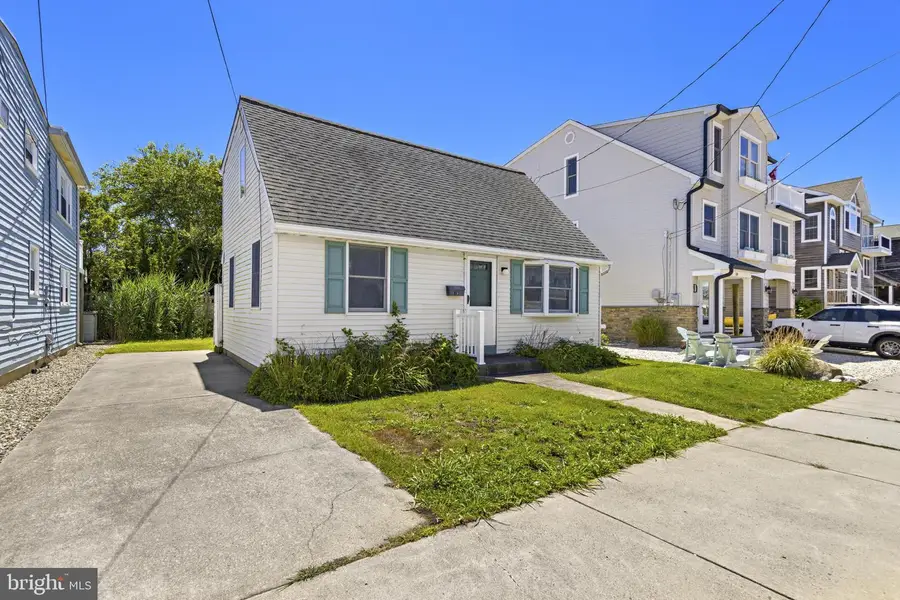 114 W Delaware Ave, Long Beach, NJ 08008 - #2