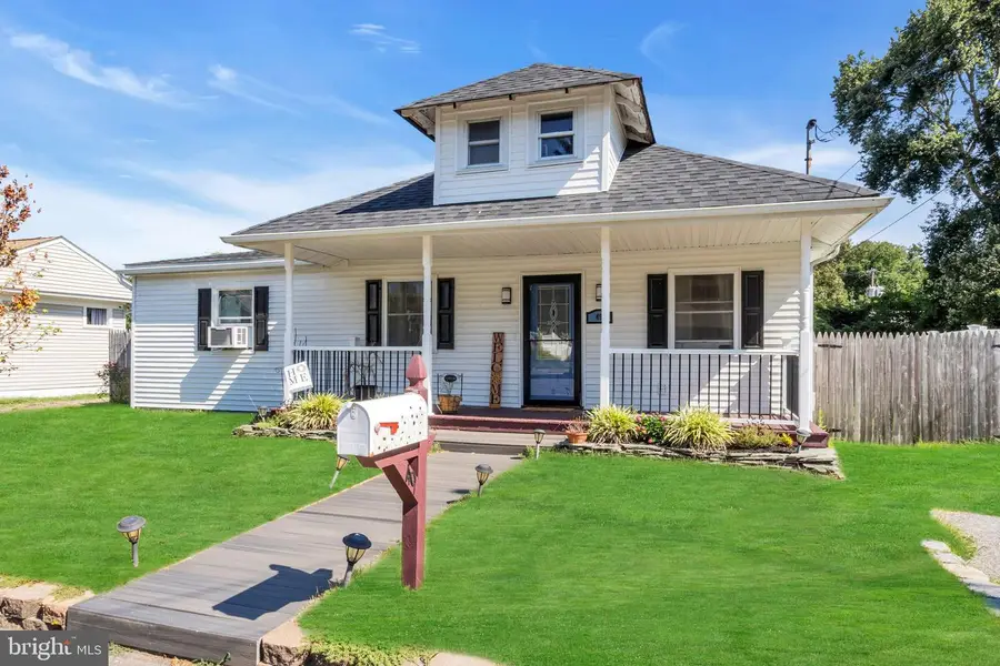 49 Illinois Ave, Waretown, NJ 08758 - #3