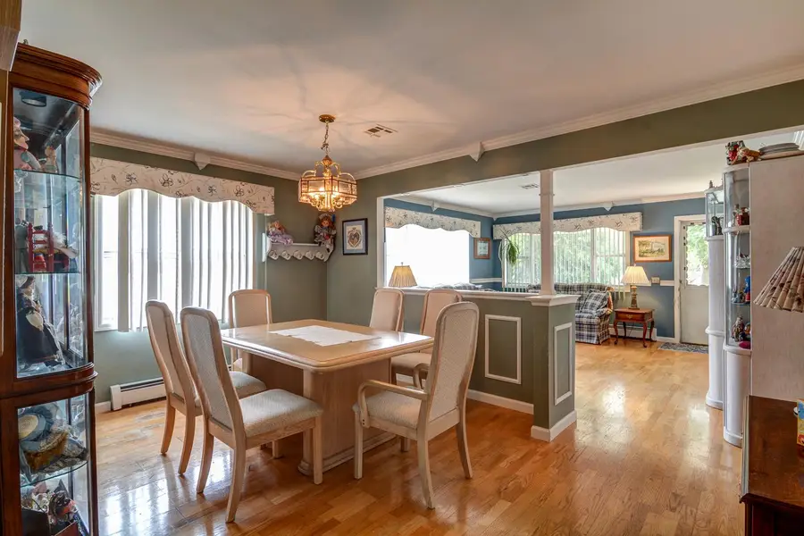 9 Madras Ct, Toms River, NJ 08757 - #3