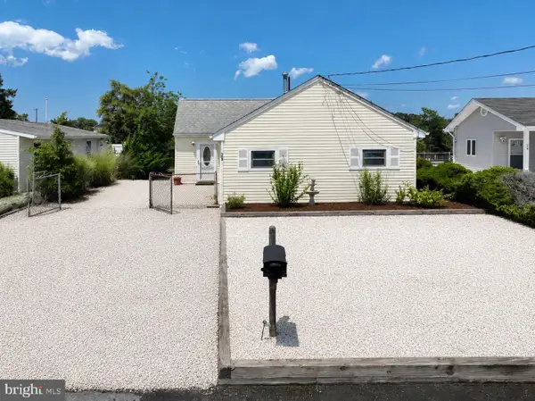 28 Lake Saint Clair Dr, LITTLE EGG HARBOR TWP, NJ 08087