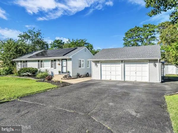 313 Georgia Dr, BRICK, NJ 08723