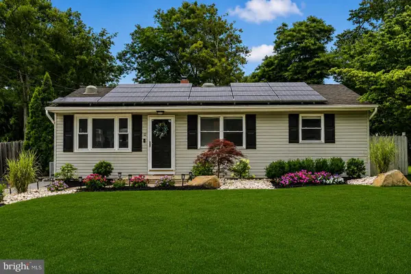 12 Blue Spruce Dr, JACKSON, NJ 08527