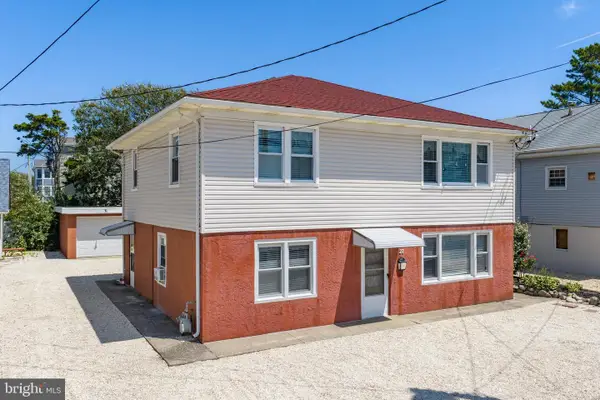 27 N 19th St, SURF CITY, NJ 08008