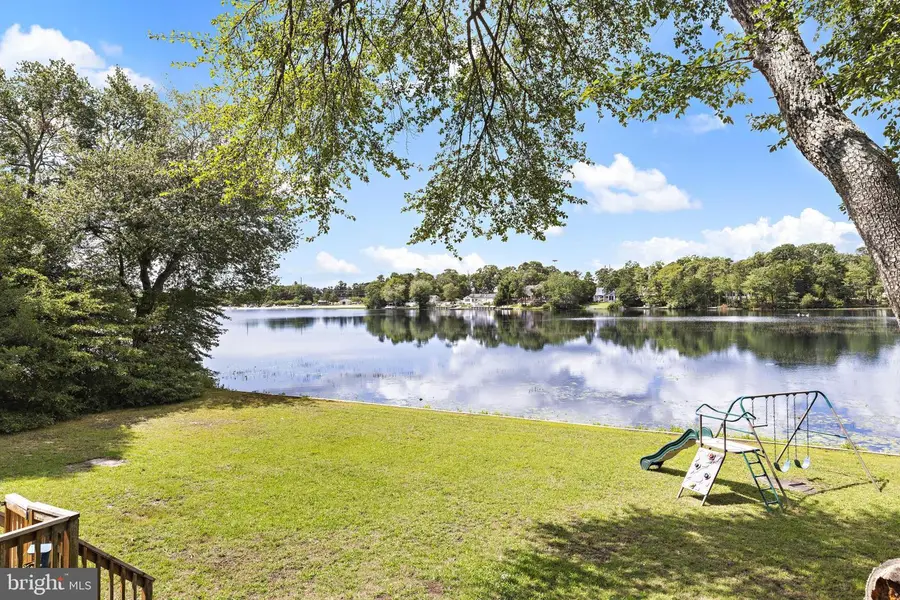 77 N Lakeshore Dr, Manahawkin, NJ 08050 - #2