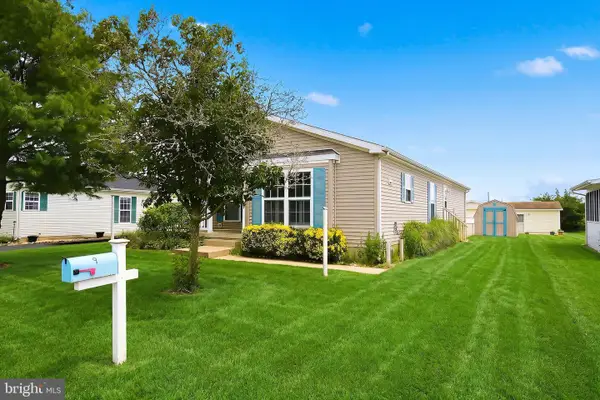 9 Rocky Hill Road, MANAHAWKIN, NJ 08050