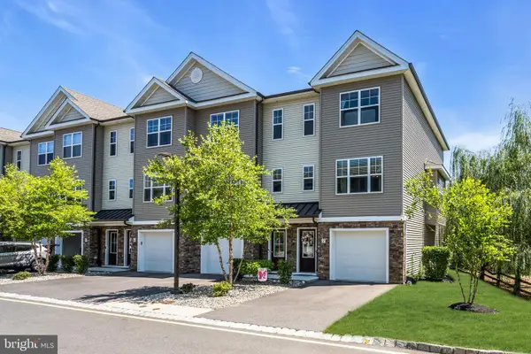 2 Berkeley Crossing Way, BAYVILLE, NJ 08721