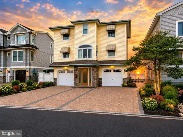 2011 Sunset Ave, SURF CITY, NJ 08008