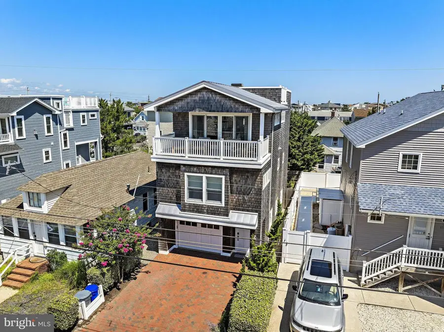 115 E 28th St, Ship Bottom, NJ 08008 - #3