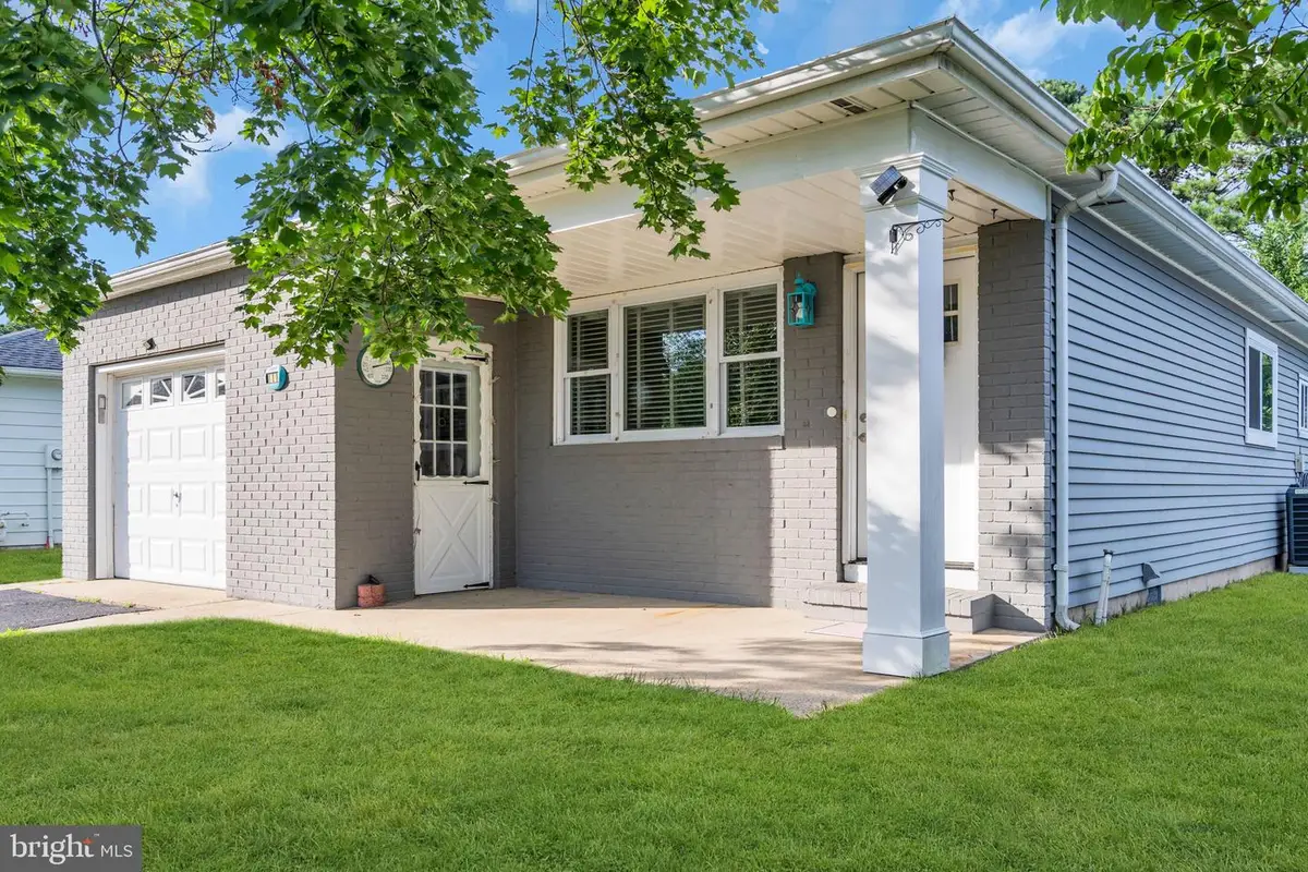 180 Biabou Dr, Toms River, NJ 08757 - #1