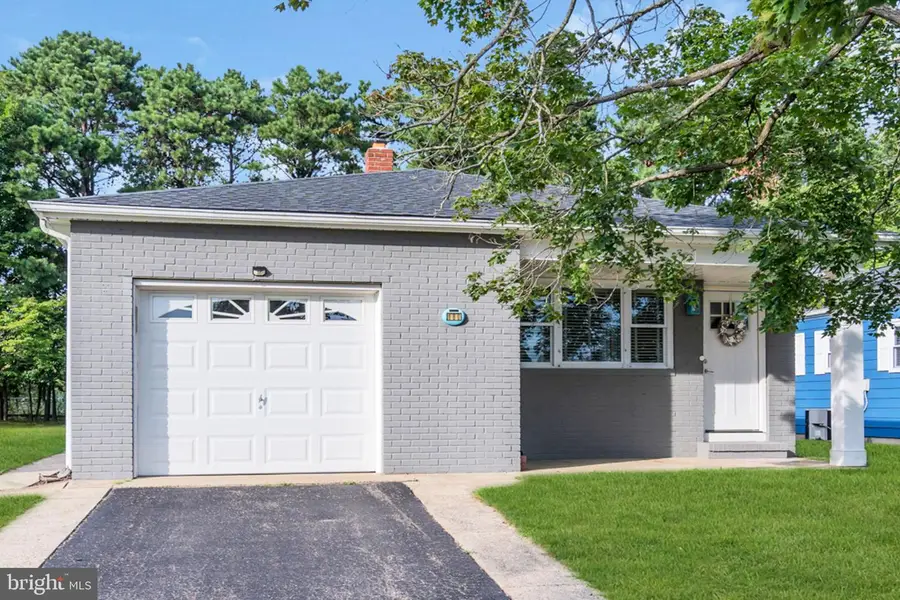 180 Biabou Dr, Toms River, NJ 08757 - #3