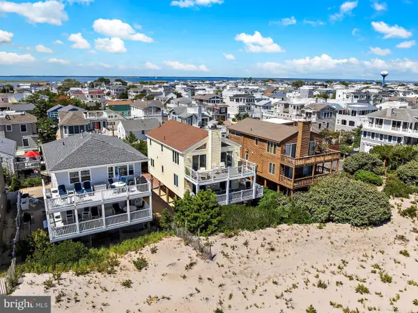 214 E 29th St, LONG BEACH TOWNSHIP, NJ 08008